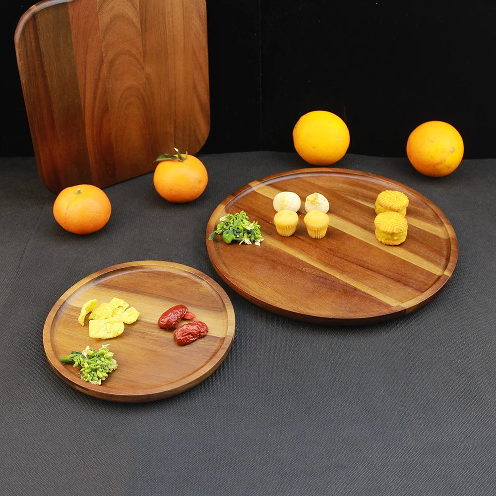 Round elegant wooden tray