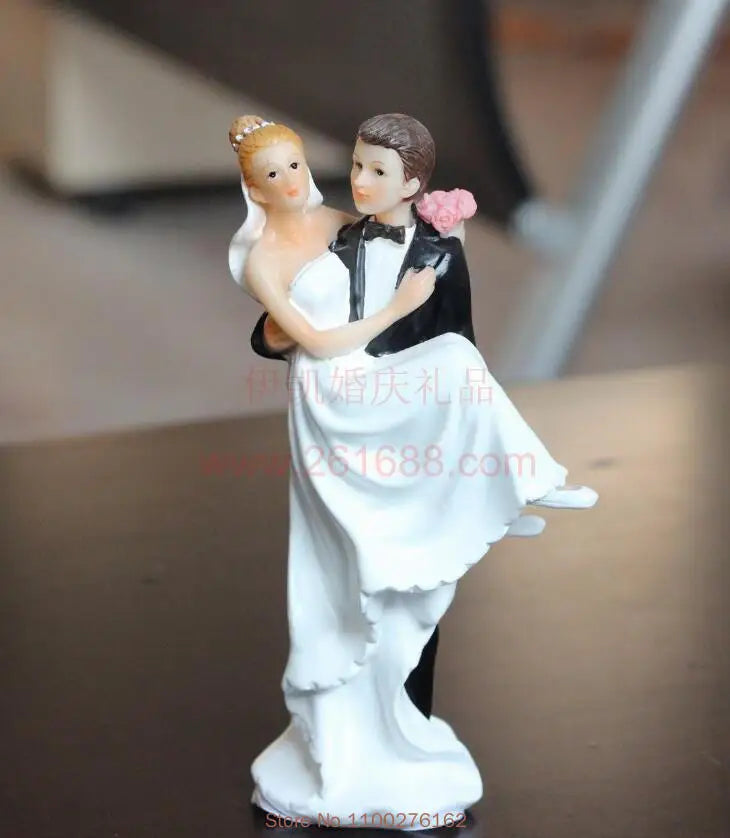 Romantic Bride and Groom Cake Toppers