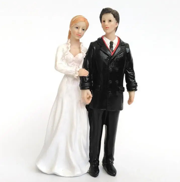 Romantic Bride and Groom Cake Toppers