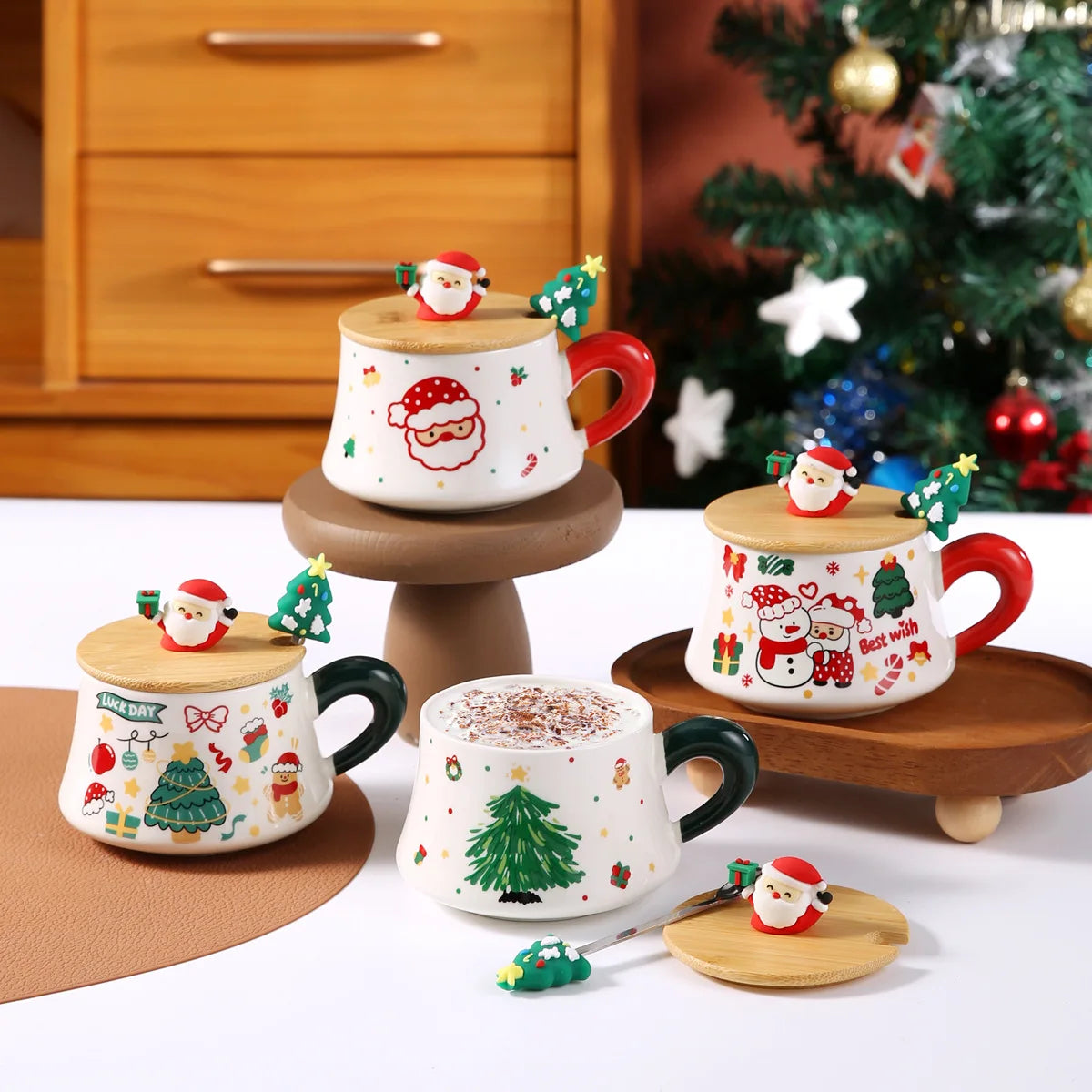 Christmas cups with LIDS